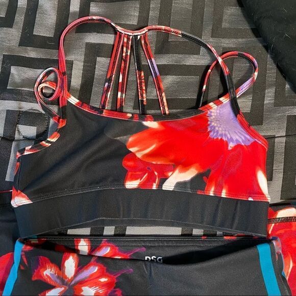 DSG Red floral  2pc yoga kids strappy top and yoga pants/leggings, - Picture 4 of 8